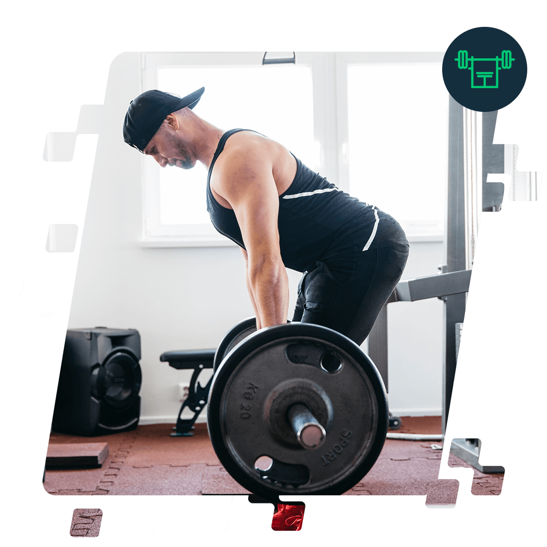 Controle-de-carga-do-atleta-com-Homem-malhando-na-academia